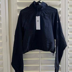 Alo cropped 1/4 zip alumni pullover size M